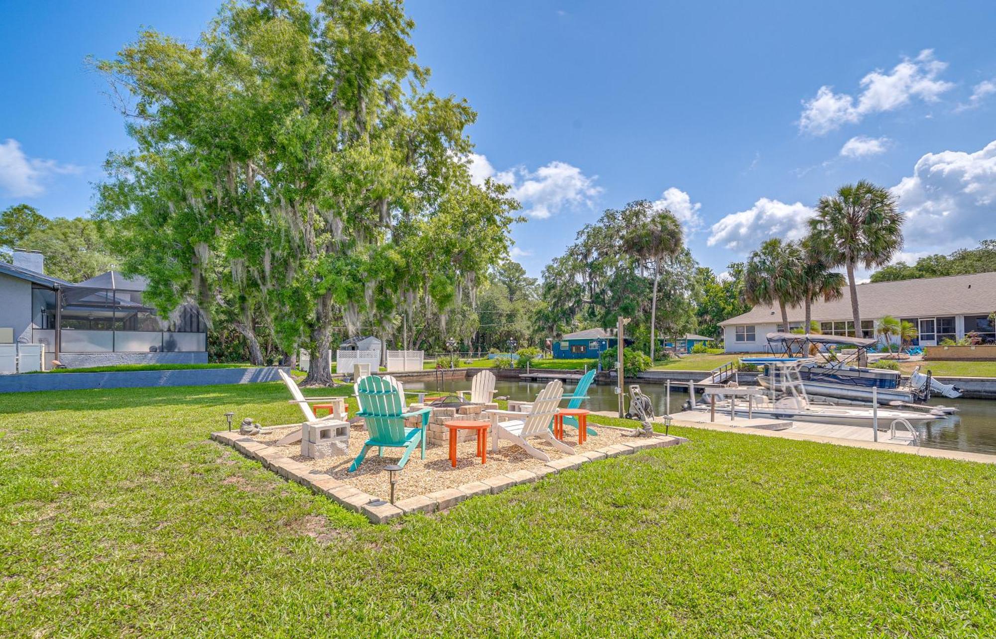 Crystal River Getaway With Dock, Kayaks And Bicycles! Exterior foto